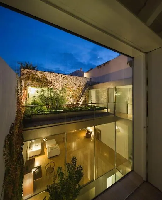Luxe Vanguard & History, Top Pool. Inner Sanctum Seville 0*,