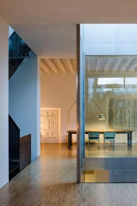 Luxe Vanguard & History, Top Pool. Inner Sanctum Seville